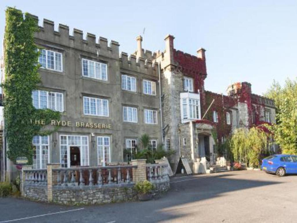 Ryde Castle By Greene King Inns Exterior photo